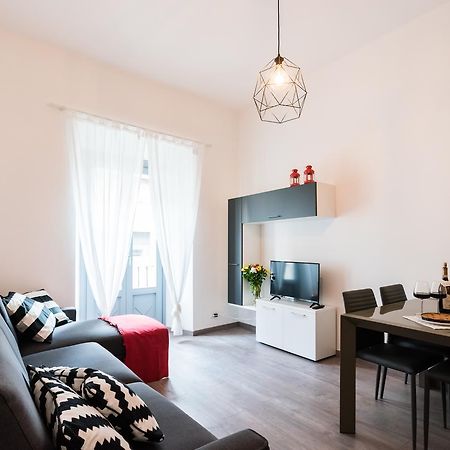 Central & Modern Apartment By Rent All 科莫 外观 照片