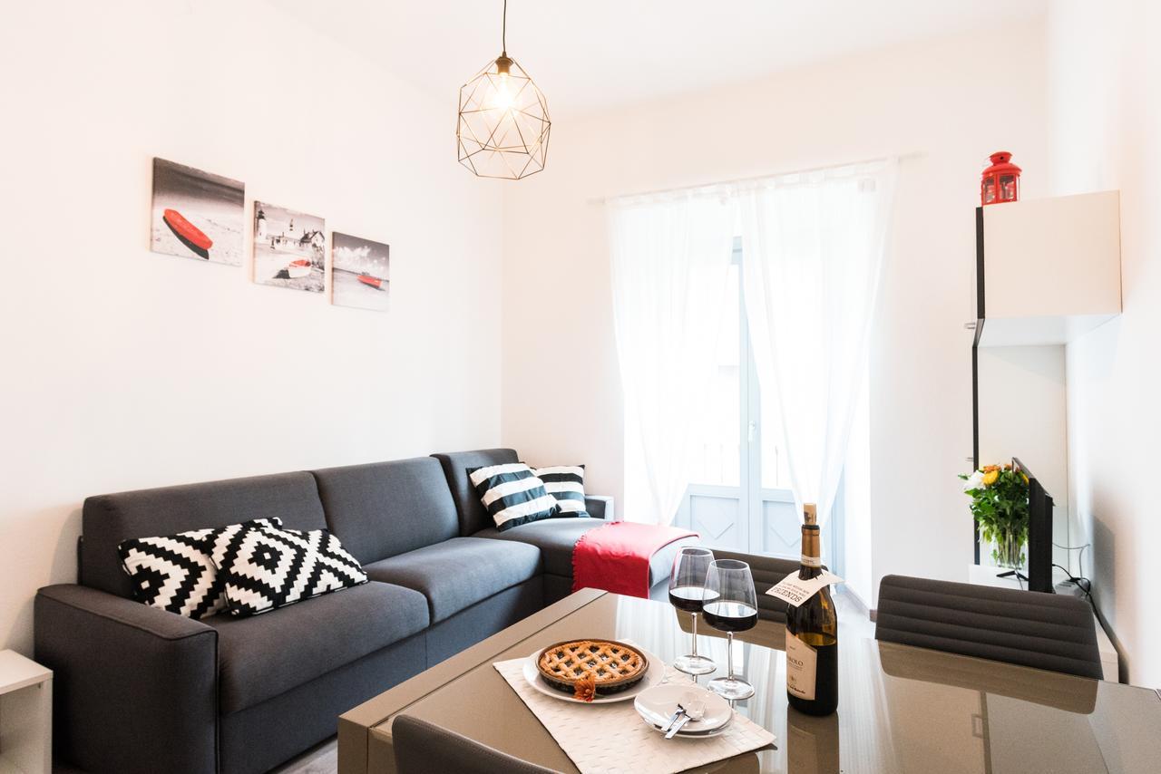 Central & Modern Apartment By Rent All 科莫 外观 照片