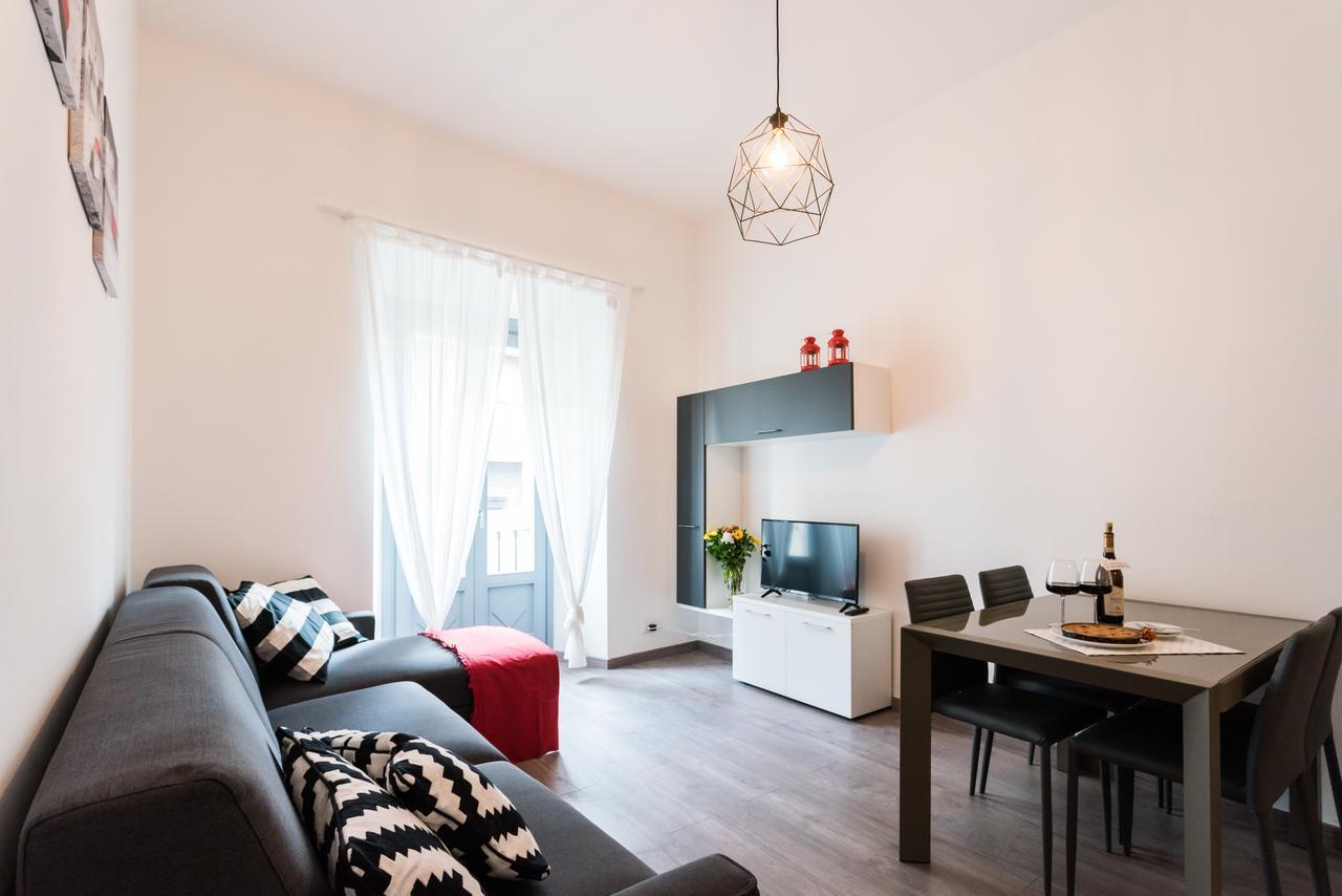 Central & Modern Apartment By Rent All 科莫 外观 照片