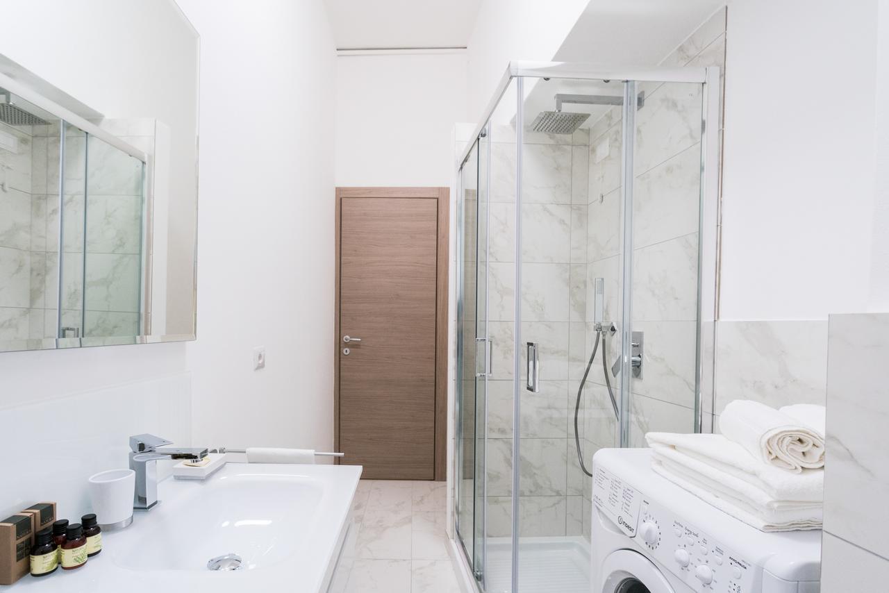 Central & Modern Apartment By Rent All 科莫 外观 照片