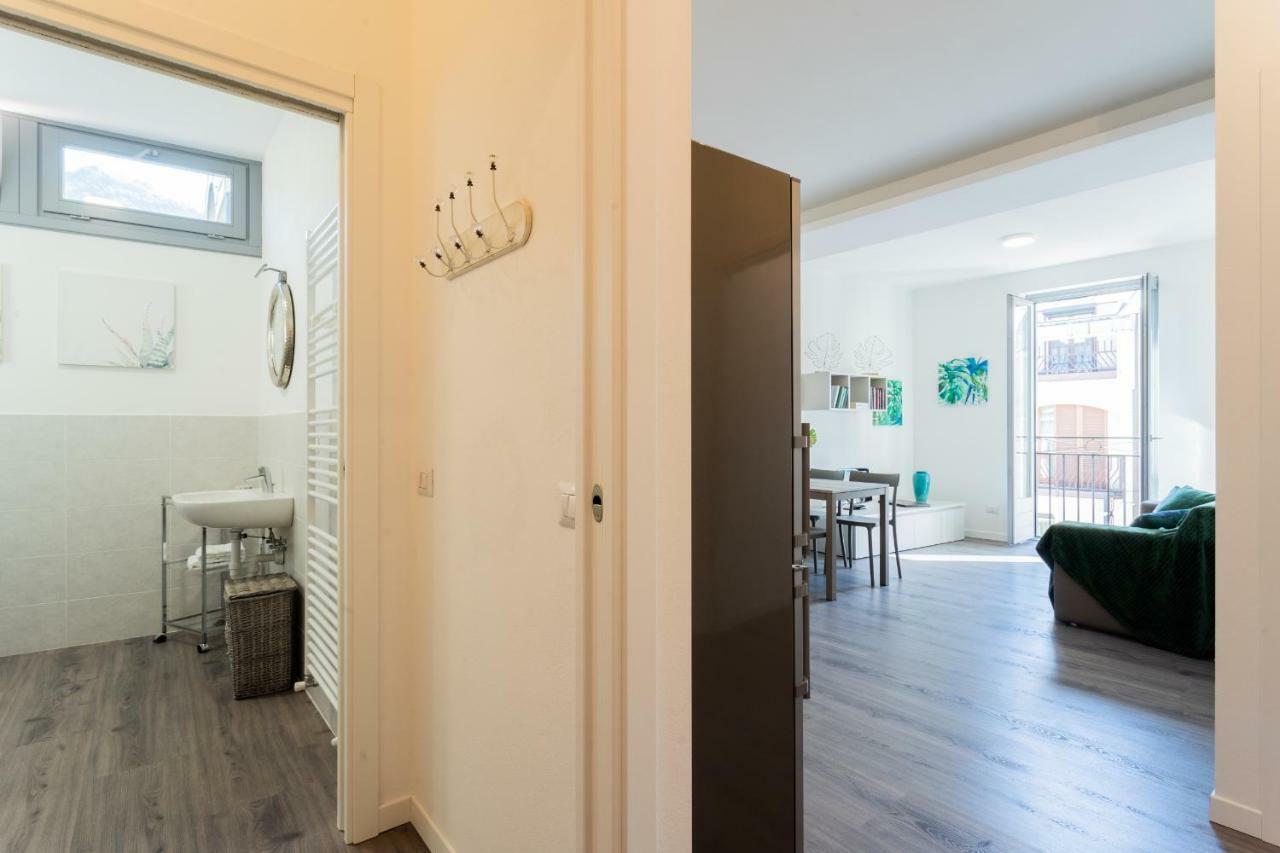 Central & Modern Apartment By Rent All 科莫 外观 照片