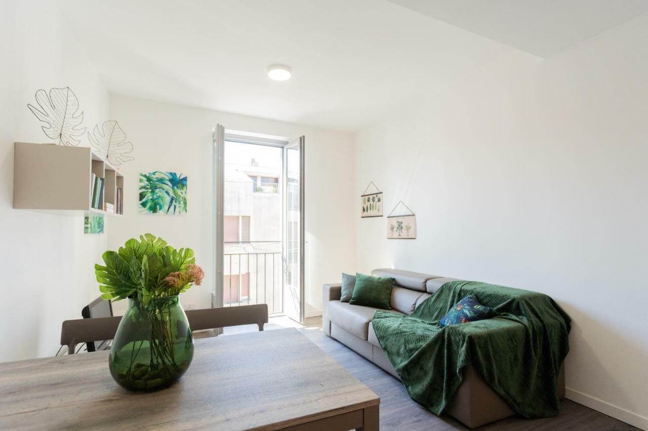 Central & Modern Apartment By Rent All 科莫 外观 照片